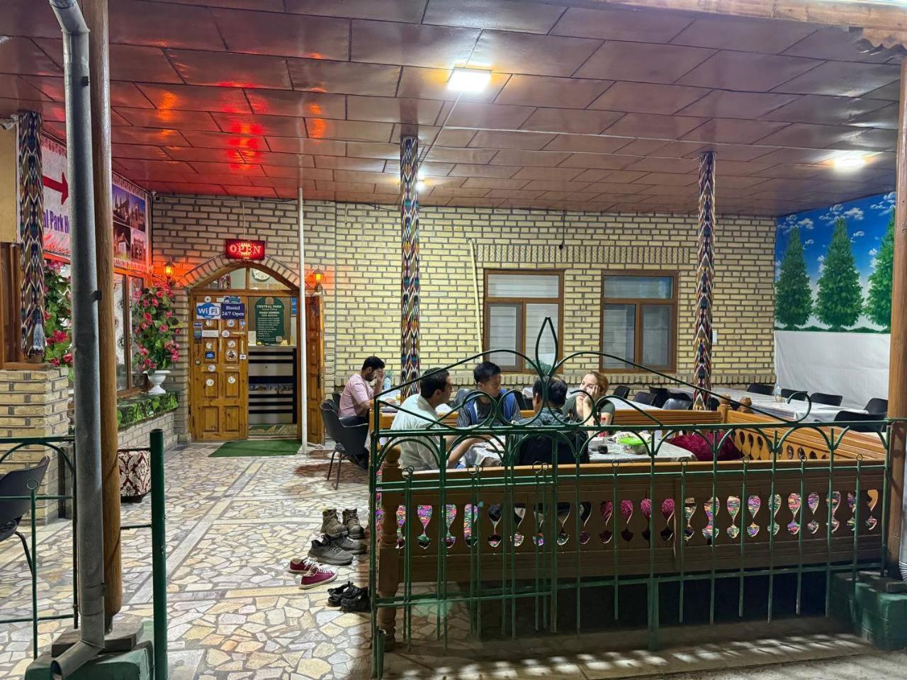 Central Park Hostel Khiva Exterior photo